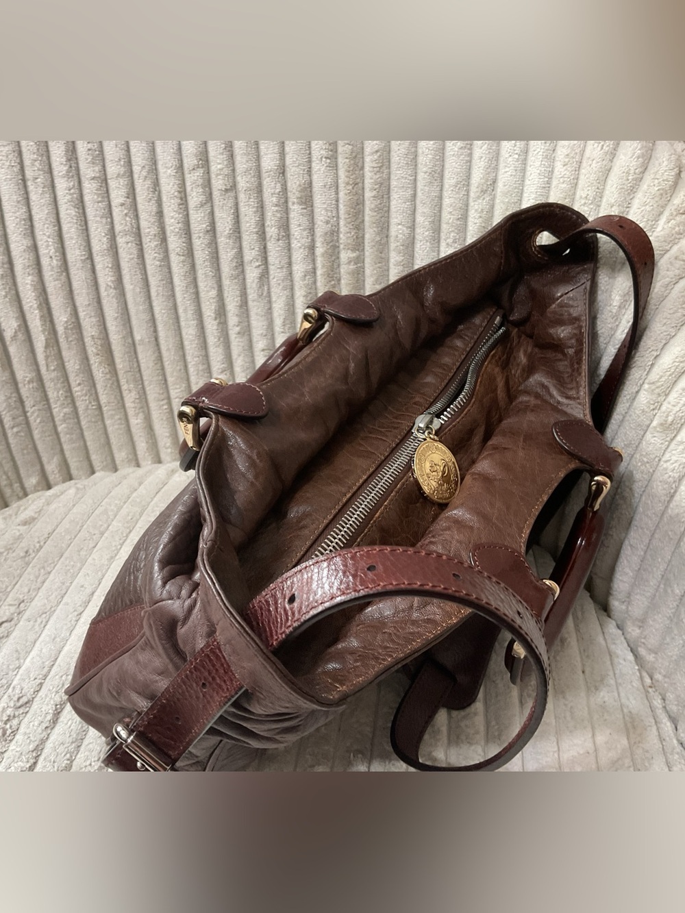 Fendi - Picture 6 of 16